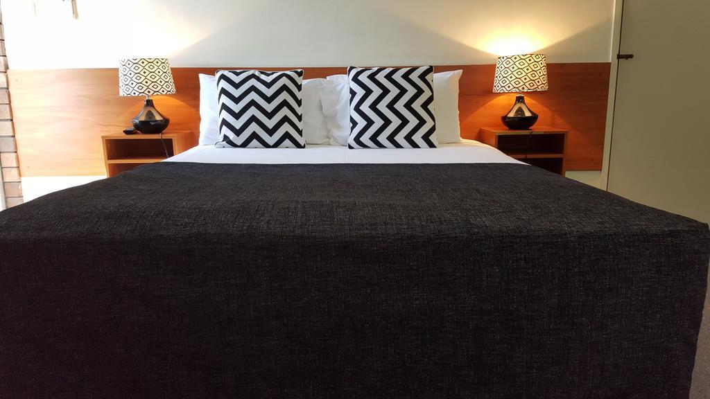 Hampton Villa Motel Rockhampton Esterno foto