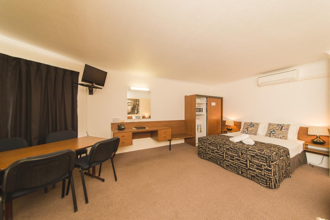 Hampton Villa Motel Rockhampton Esterno foto