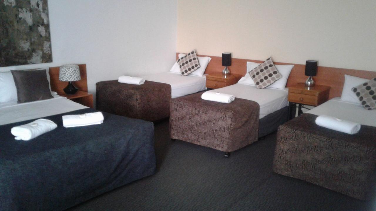 Hampton Villa Motel Rockhampton Esterno foto